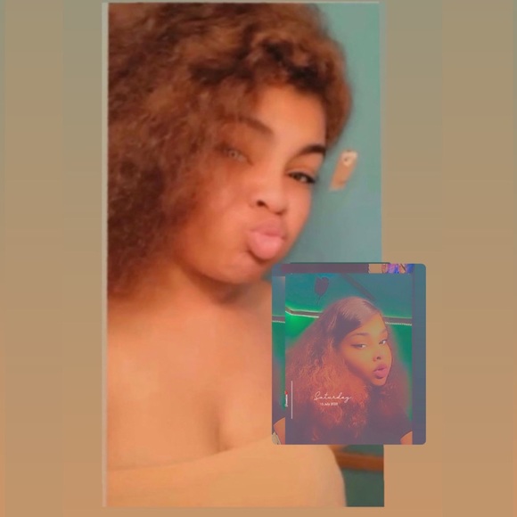 Meet your Posher, Dee - Picture 1 of 1